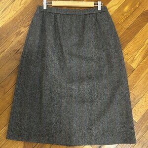 Vintage Classic Brown Herringbone Wool Skirt With Back Zipper Closure Size M